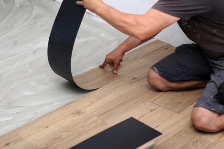 Pose de sol PVC &agrave; Reims : techniques et conseils pratiques